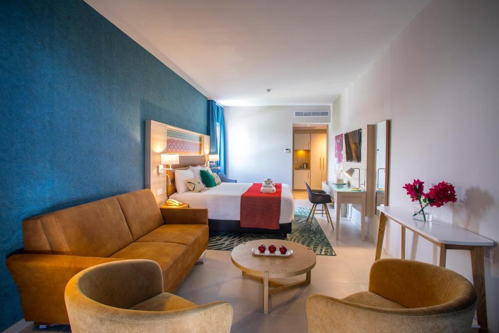 Cyprus, Paphos: Leonardo Cypria Bay 4*+