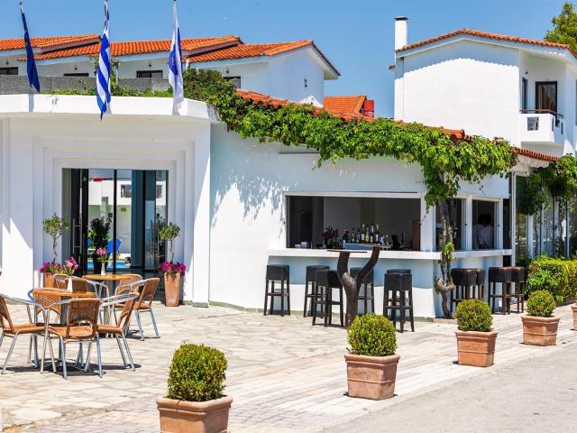 Chalkidiki: Xenios Dolphin Beach Hotel 3*