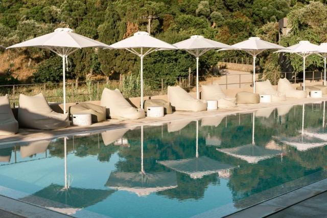 Skiathos: Radisson Resort Plaza 4*
