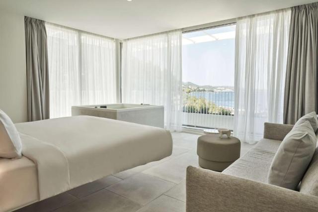Skiathos: Radisson Resort Plaza 4*