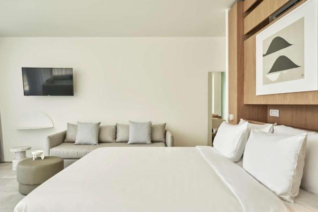 Skiathos: Radisson Resort Plaza 4*