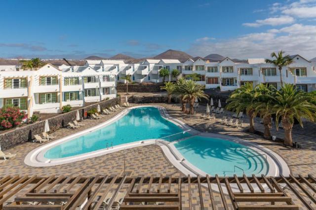 Lanzarote: Apartamentos LIVVO Morromar 3*