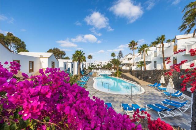Lanzarote: Apartamentos LIVVO Morromar 3*