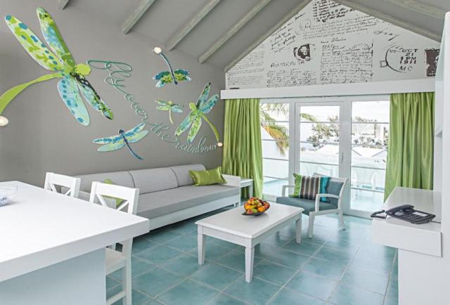 Lanzarote: Apartamentos LIVVO Morromar 3*