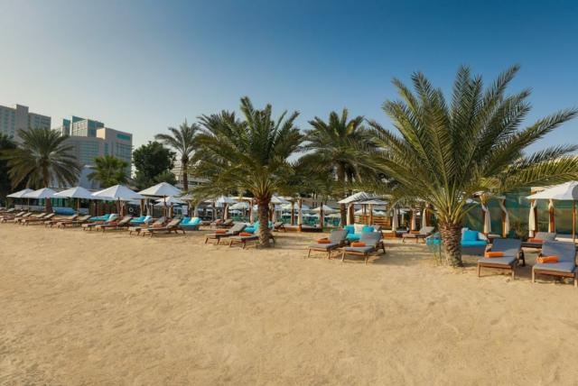 Abu Dhabi: Le Meridien Abu Dhabi 5*