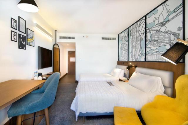 Abu Dhabi: Le Meridien Abu Dhabi 5*
