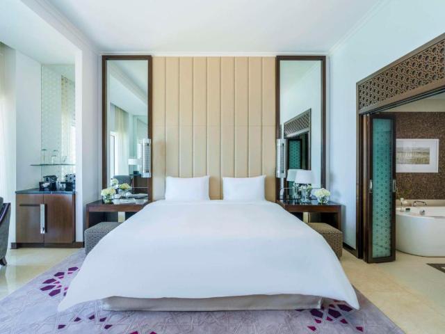 Abu Dhabi: Rixos Marina Abu Dhabi 5*
