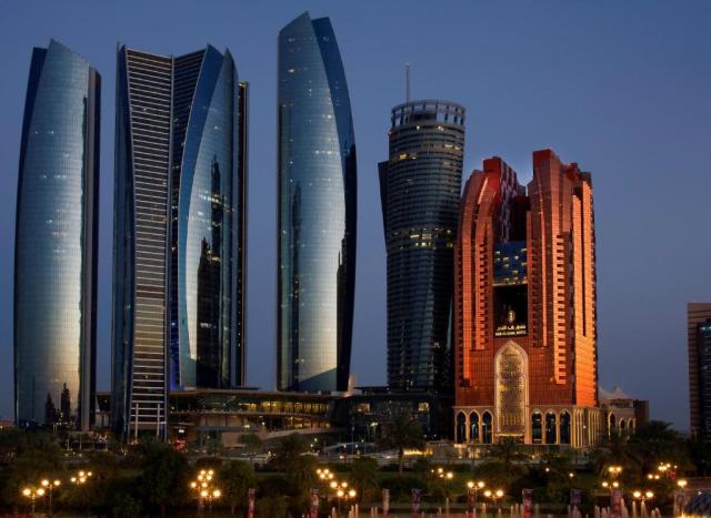 Abu Dhabi: Bab al Qasr 5*