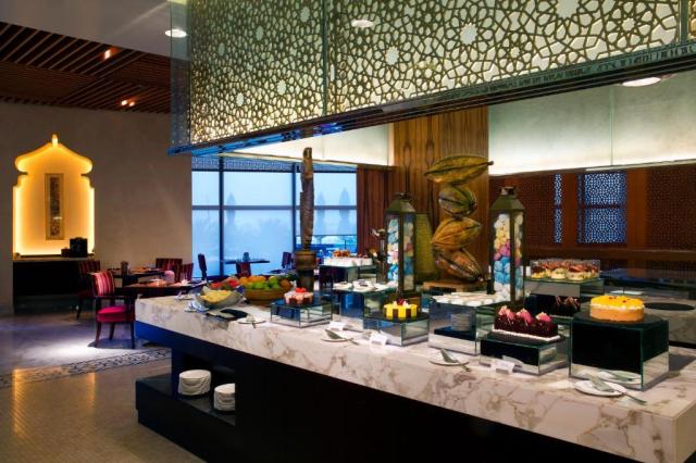 Abu Dhabi: Bab al Qasr 5*