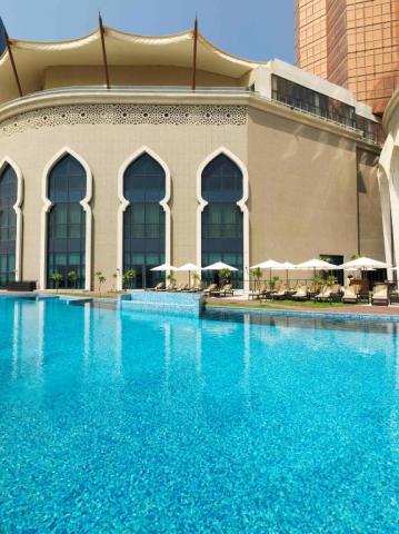 Abu Dhabi: Bab al Qasr 5*