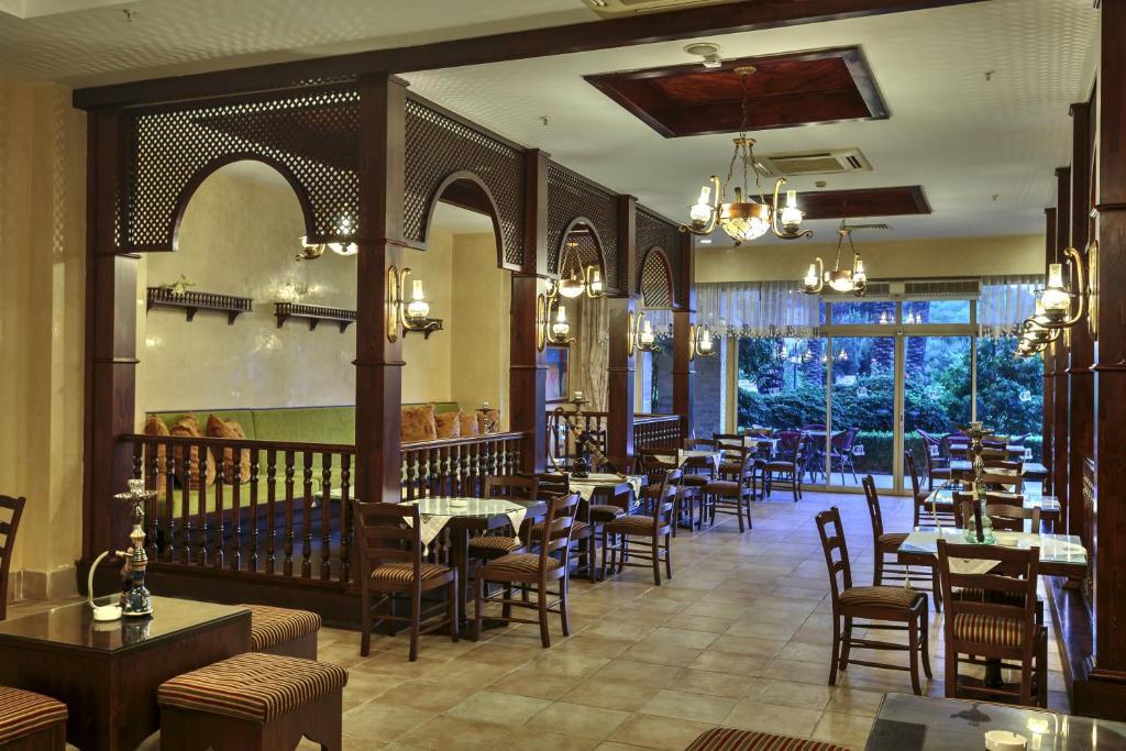 Turecko: Sunis Kumkoy Beach Resort & Spa 5*