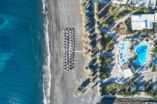 Santorini: Santo Miramare Beach Resort 4*+