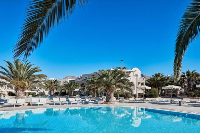 Santorini: Santo Miramare Beach Resort 4*+