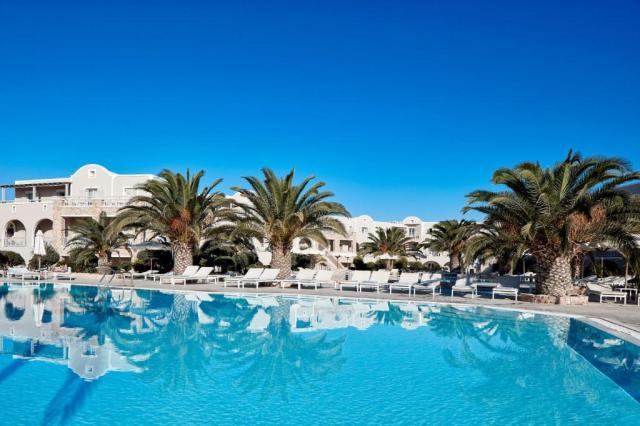 Santorini: Santo Miramare Beach Resort 4*+