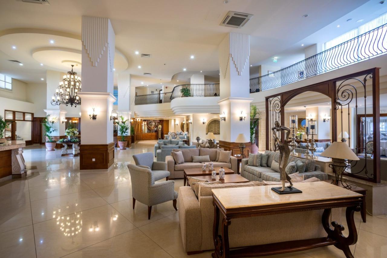 Cyprus, Paphos: Aquamare Beach Hotel & Spa 4*