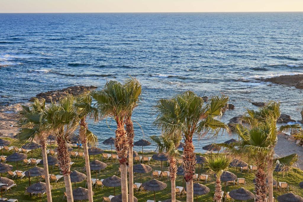 Cyprus, Paphos: Atlantica Golden Beach Hotel 4*