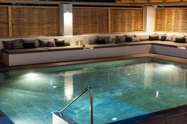 Santorini: Scorpios Beach 4*