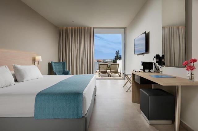 Cyprus, Paphos: Mayfair Hotel 3*+