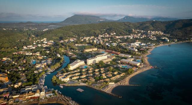 Korfu: Mitsis Messonghi Resort 4*
