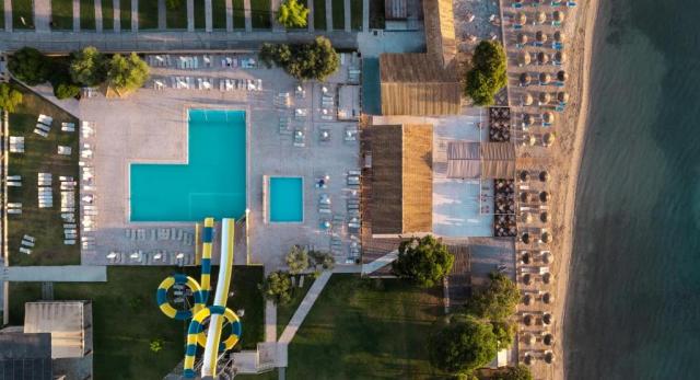 Korfu: Mitsis Messonghi Resort 4*