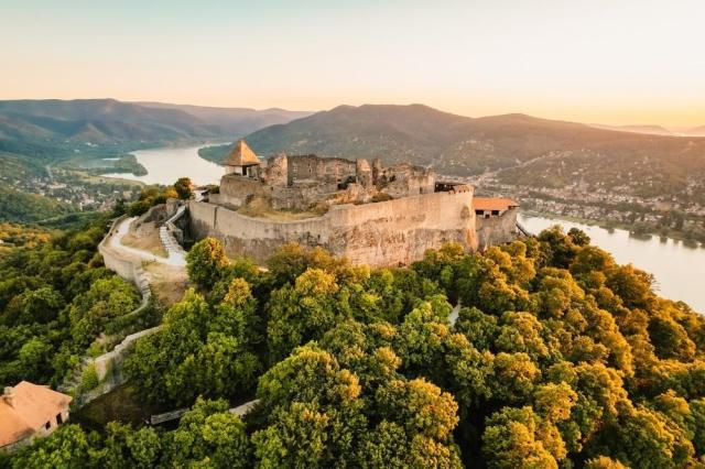 Budapešť, Ostřihom a zámek Gödöllö