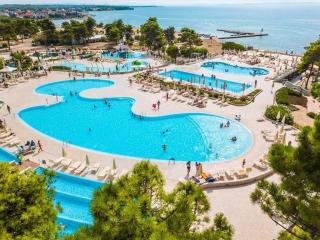 Zaton Holiday Resort