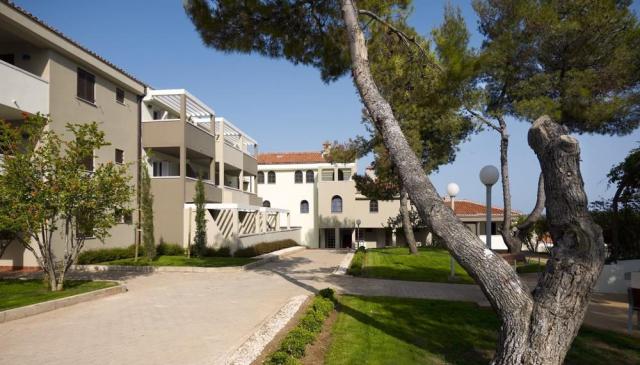 Arena Verudela Beach Resort & Verudela Villas