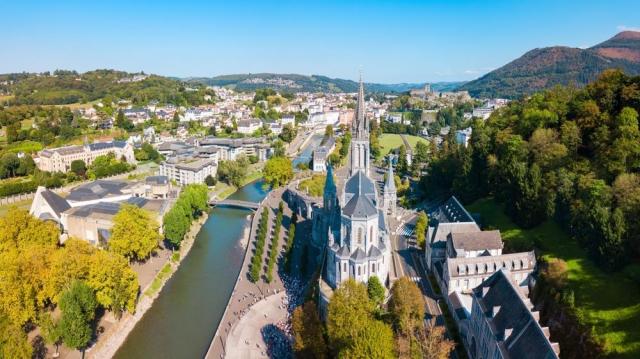 Podhůří Pyrenejí s návštěvou Andorry