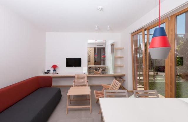 Maistra Select Amarin Resort