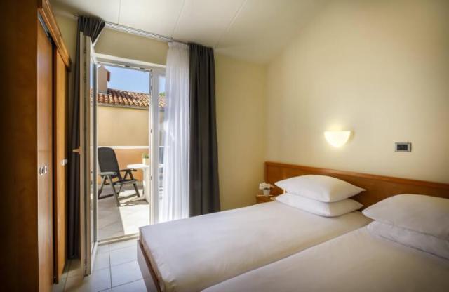 Maistra Select Amarin Resort