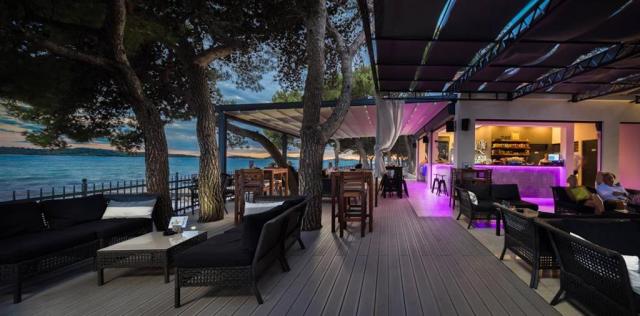 Villa Arausana & Antonina