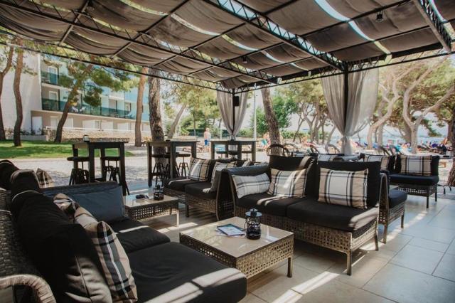 Villa Arausana & Antonina