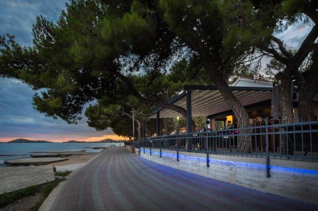 Villa Arausana & Antonina