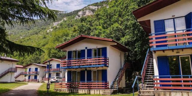 Bungalovy Medveja