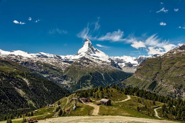 Švýcarsko s výhledy na Matterhorn