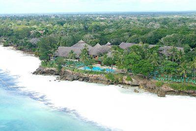 Pohled na resort shora.