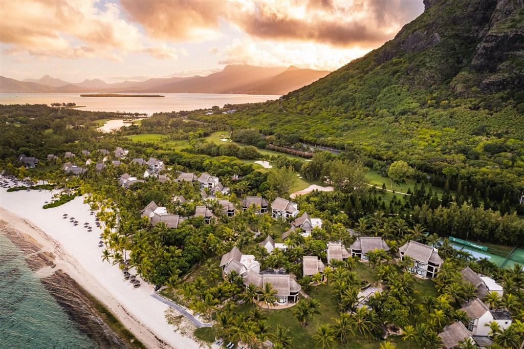 Dinarobin Beachcomber Golf Resort