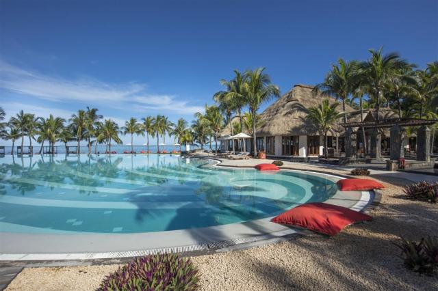 Dinarobin Golf & Spa bazén