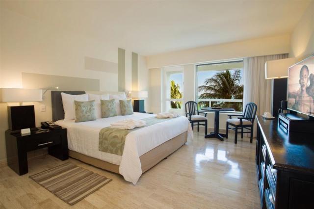 Dreams Sands 