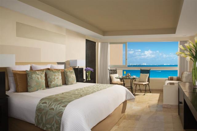 Dreams Sands 