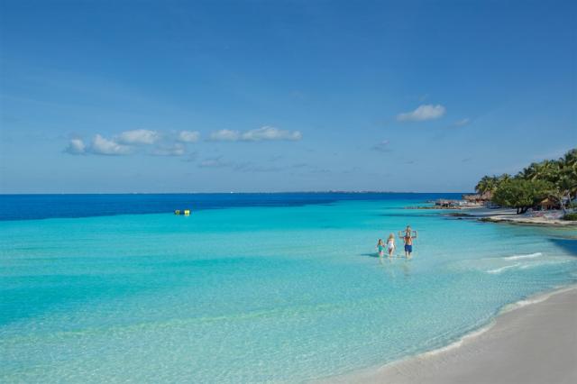 Dreams Sands 