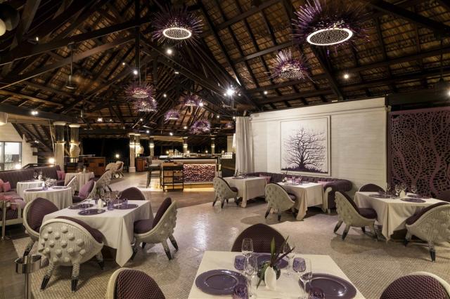 Constance Lemuria restaurace