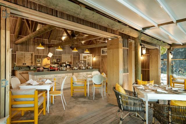 Ravenala Attitude restaurace