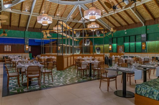 Tropical Deluxe Princess restaurace