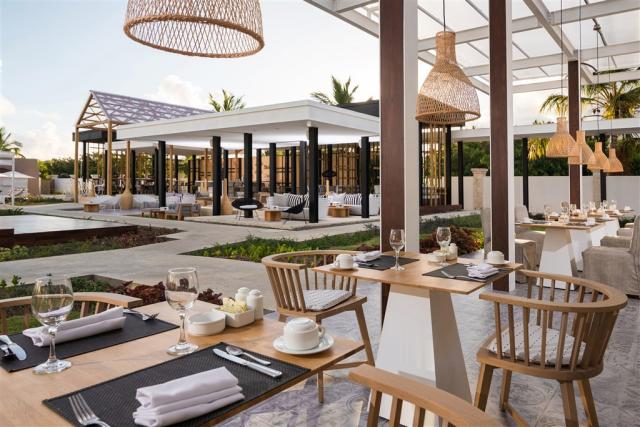 Catalonia Royal Bavaro lounge