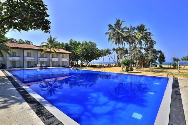 Hibiscus Beach Resort