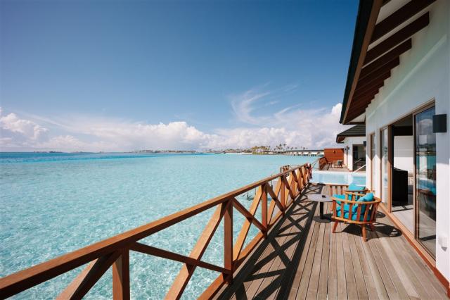 lagoon vila s terasou