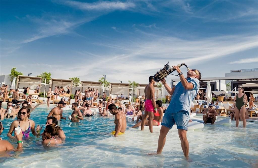 (Exteriér) - Nikki Beach Club