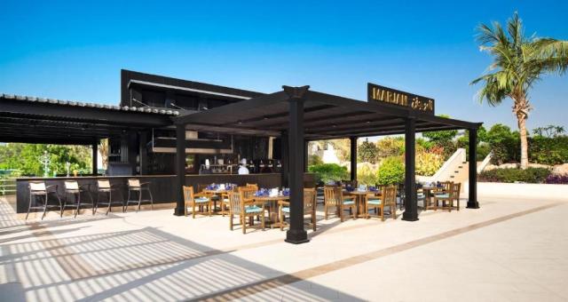(Exteriér) - Snack bar u bazénu