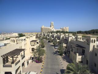 Al Hamra Village Golf